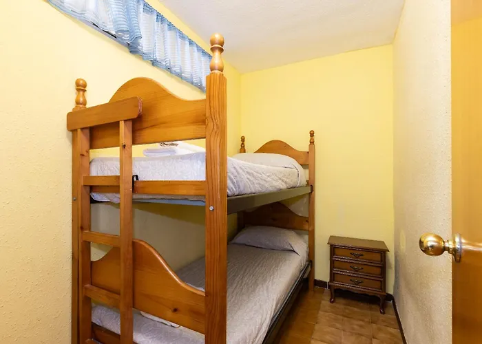 Tucan Planetcostadorada Apartment Cambrils